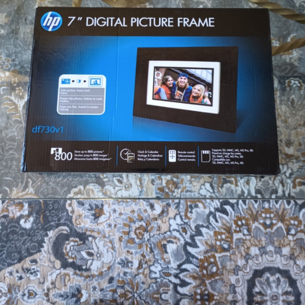 HP 7" Digital Picture Frame